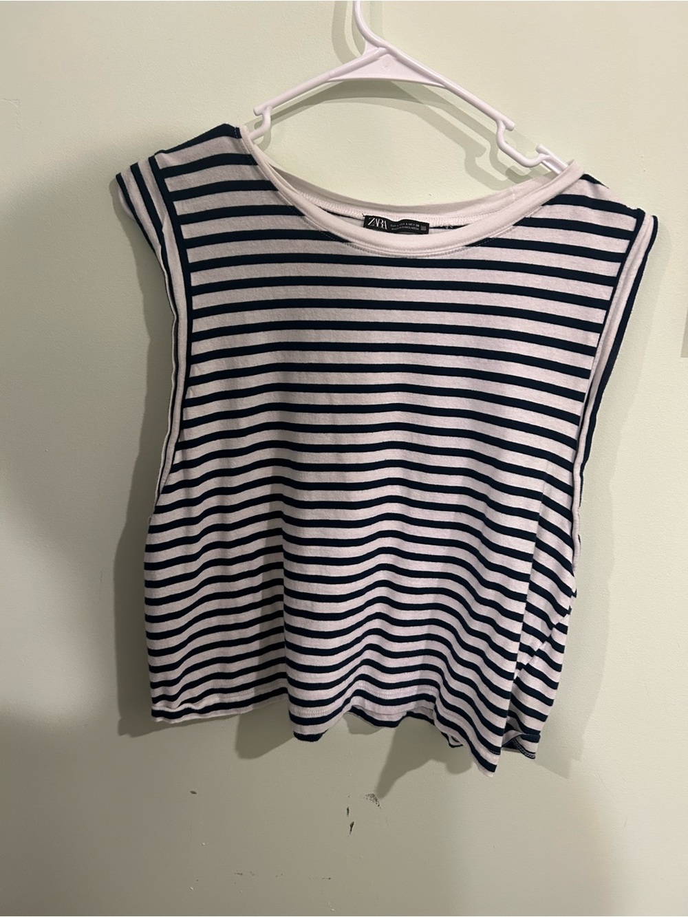 Zara White and Navy Striped Sleeveless Tank